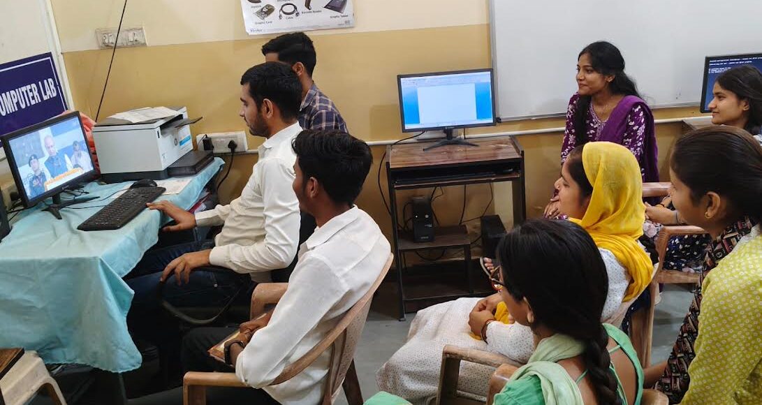 In a program organized in Panchkula, Chief Minister Naib Singh Saini and Union Water Power Minister CR Patil inaugurated 115 soak pits built in Faridabad district.