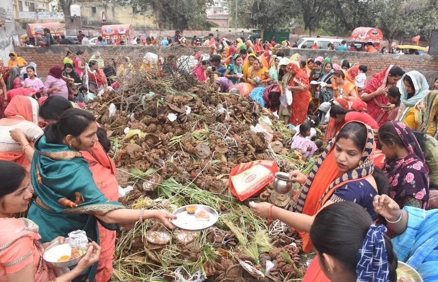 Holika Dahan was done like Ravana in Sainik Colony