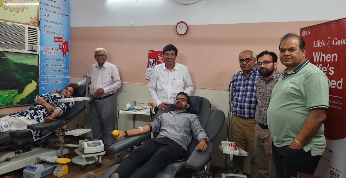 Keshan Sharma and his wife Pooja fulfilled their duty by donating blood