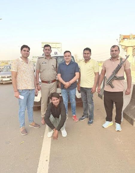 Second accused arrested for duping 22.42 lakhs by posing as fake CBI officer