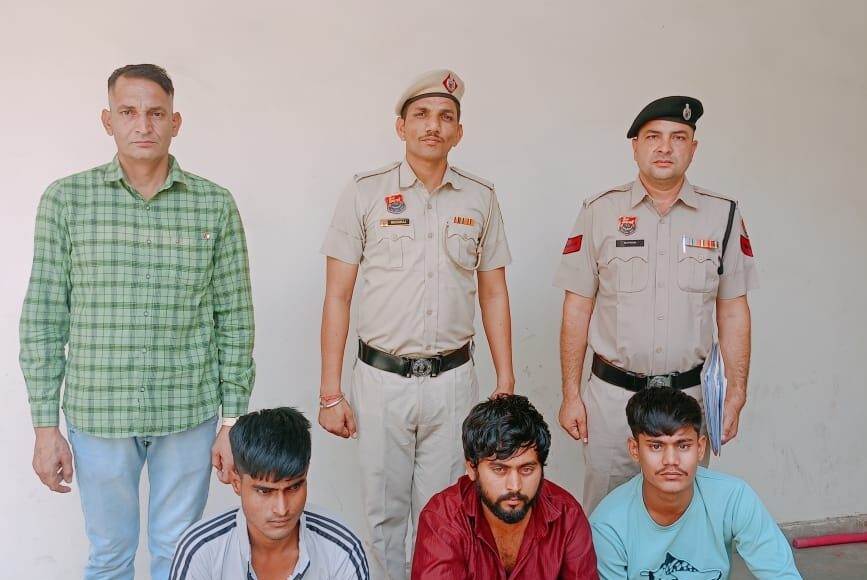 3 accused including the owner of RO water tanker arrested in a case of fighting