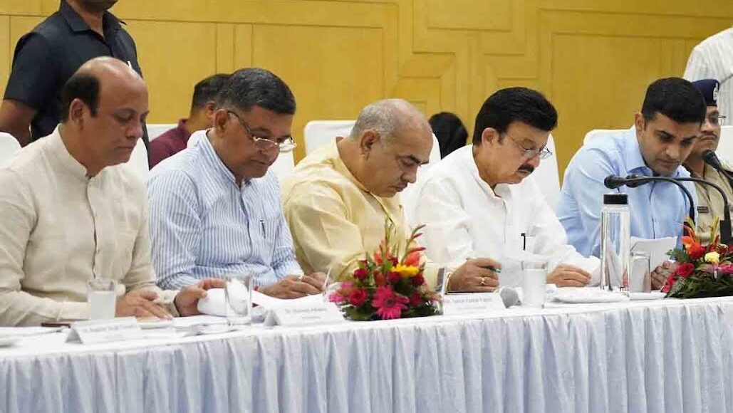 Monthly meeting of Grievance Redressal Committee: Minister Rao Narbir resolved 9 problems