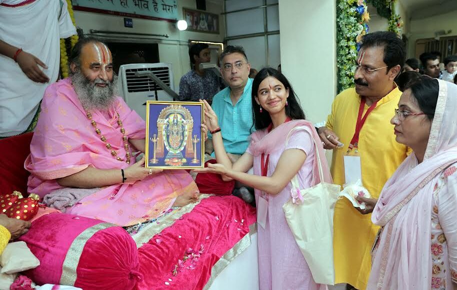 Chanting the name is the insurance policy of the name and is the guarantee of Gurudev: Swami Purushottamacharya
