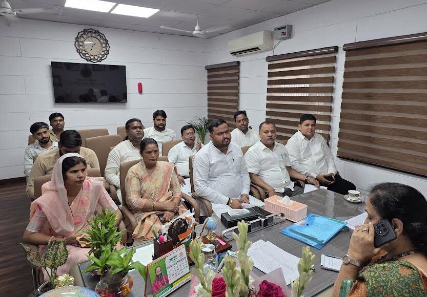 Mayor Praveen Joshi held a meeting with the councilors of Ballabhgarh assembly