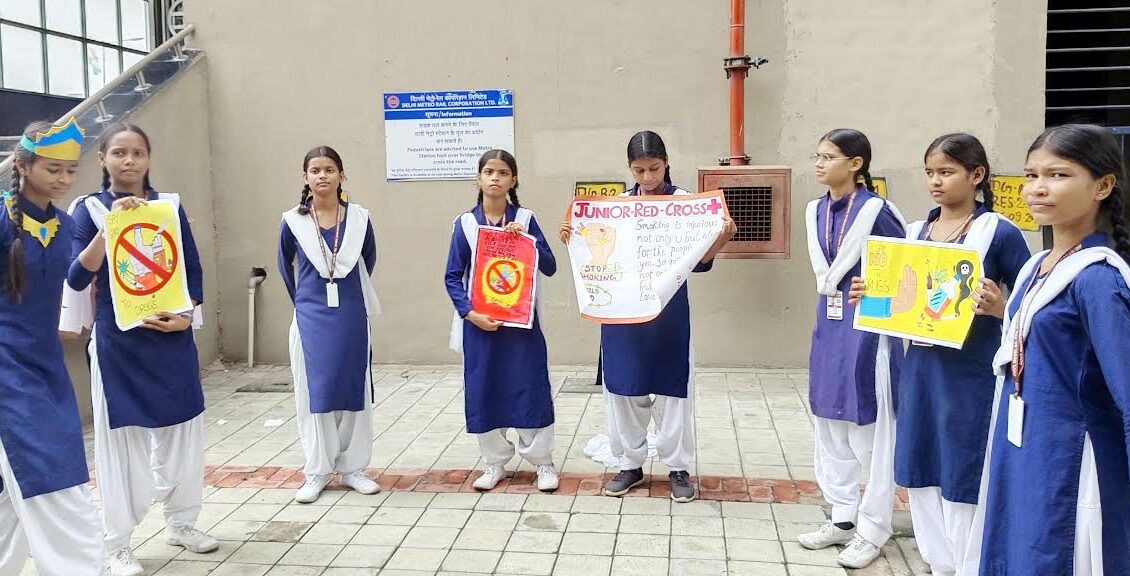 Tobacco free school - JRC students performed street play at metro station