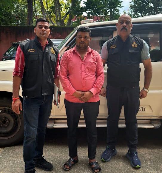 Jeweller's robbery revealed, junk dealer had hatched the conspiracy