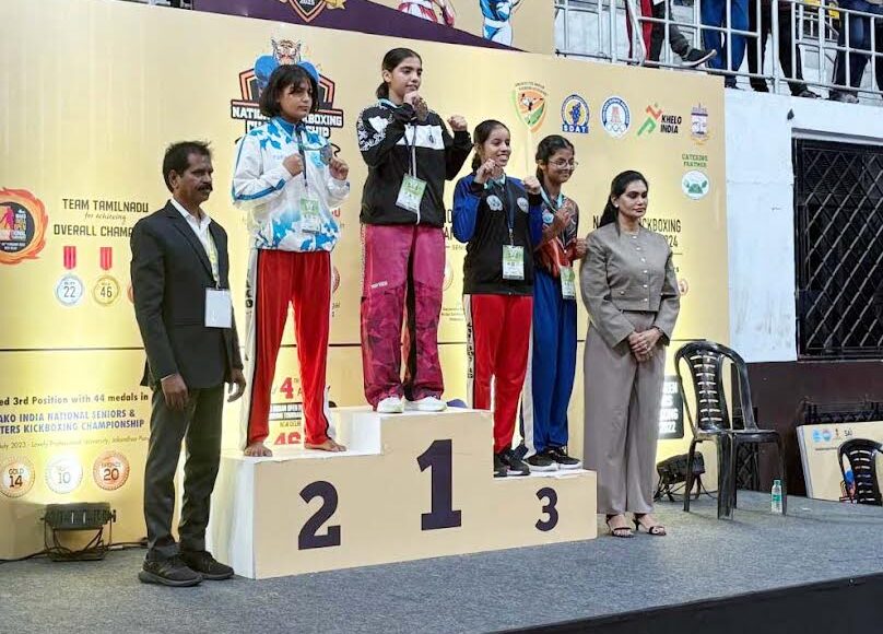 Two sisters won four gold medals in the National Kick Boxing Championship.