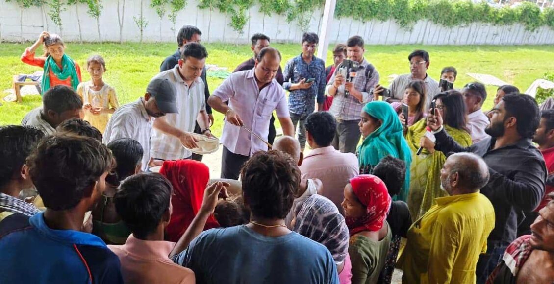 Sumit Gaur and Rotary Club Aravali distributed food items to the flood victims