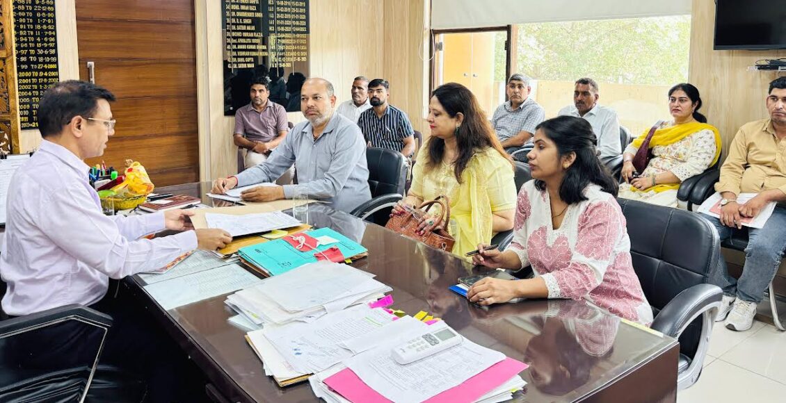 There should be maximum participation of youth in the District Youth Festival
