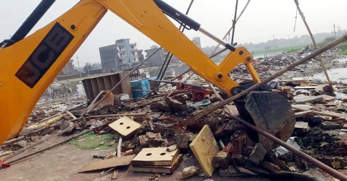Bulldozers roared in Faridabad, demolishing illegal constructions