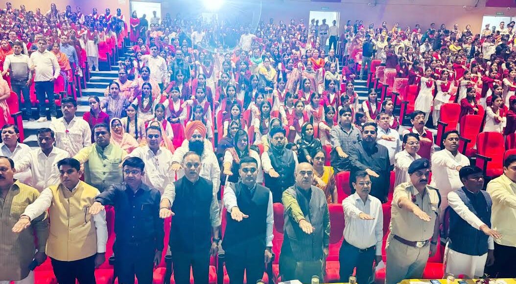 The words of 'Vande Mataram' contain the spirit of patriotism, courage and unity: Moolchand Sharma