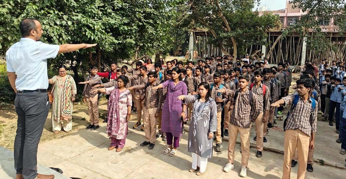 Students were informed about the process of filing FIR and the helpline number.