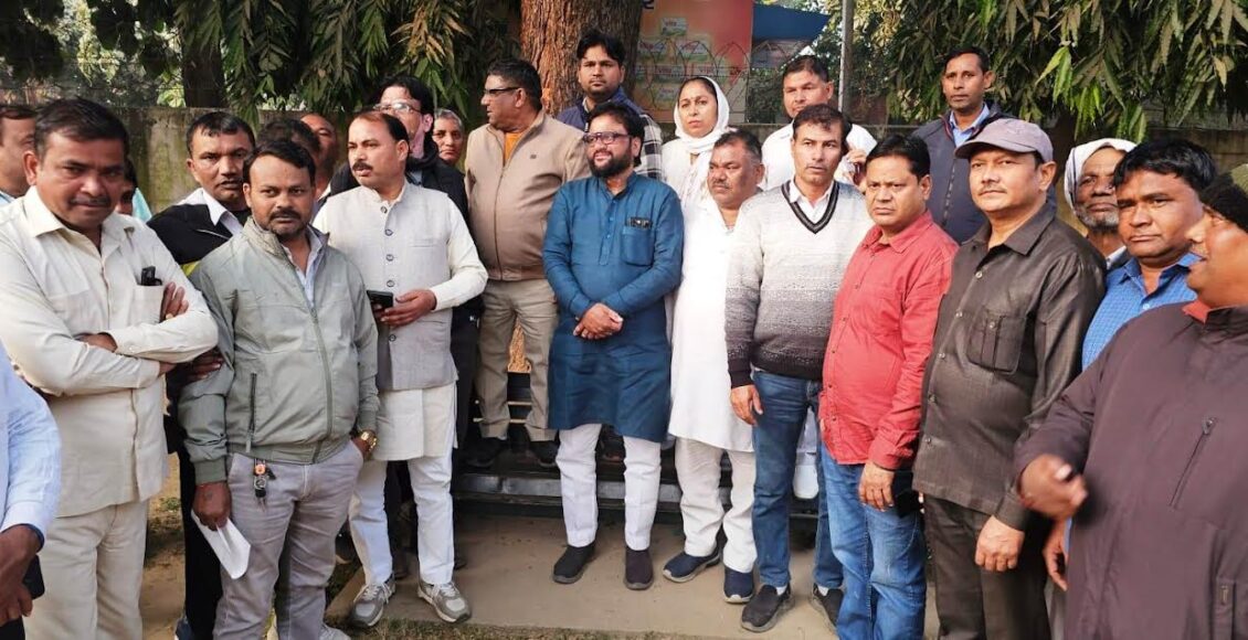 Corporation employees accuse Municipal Commissioner of exploitation