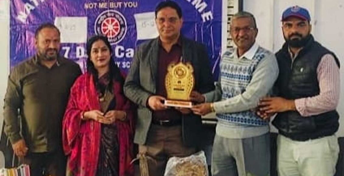 सीही सरकारी स्कूल की एन एस एस की छात्राओं ने नशे के खिलाफ निकाली रैली