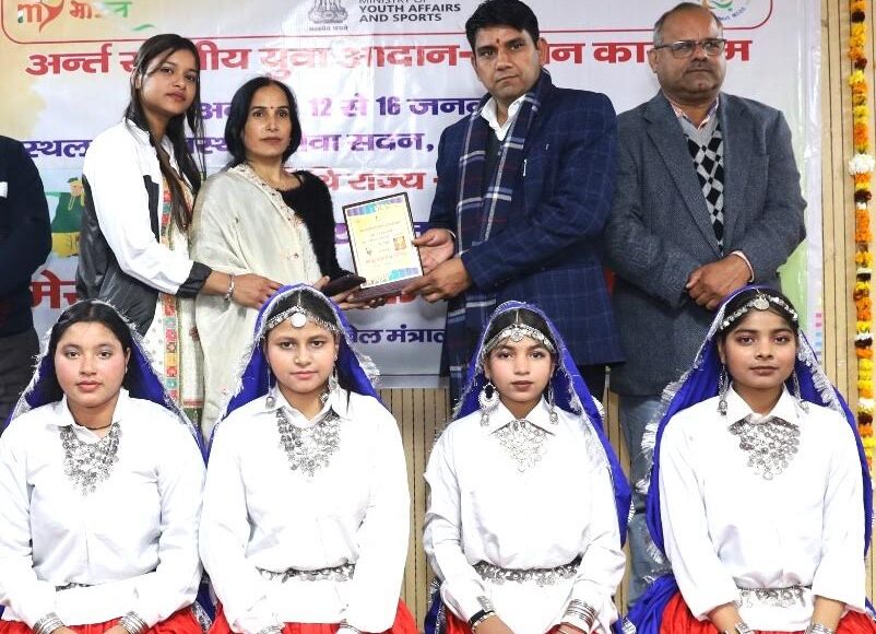 Faridabad blossomed with a confluence of cultures: Young people from Goa and Haryana won hearts with their folk dances.