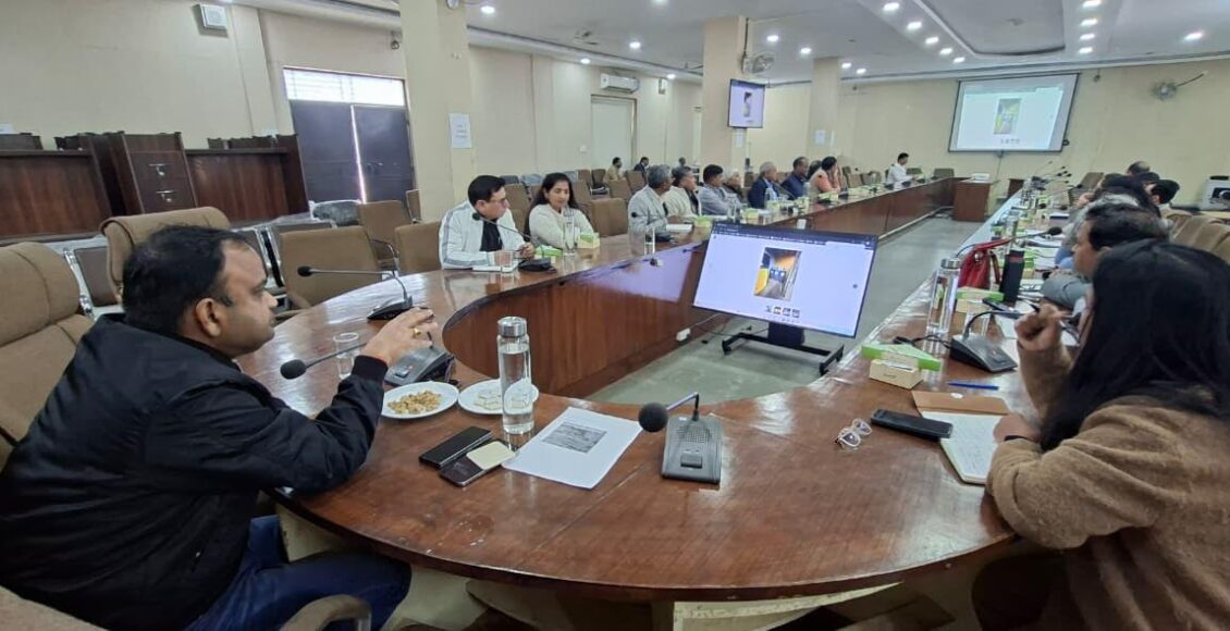 Registration of waste collection vendors with the municipal corporation is mandatory; strict action will be taken against those working without registration: Dhirendra Khadgata