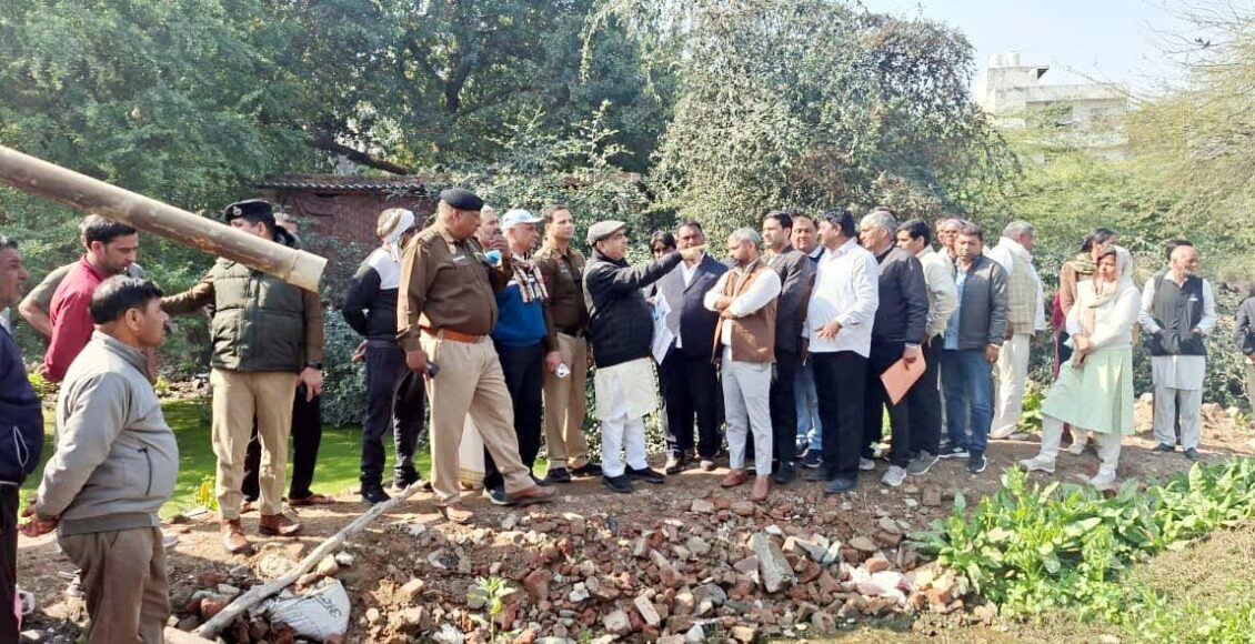 MLA instructed the illegal occupants to remove the encroachment