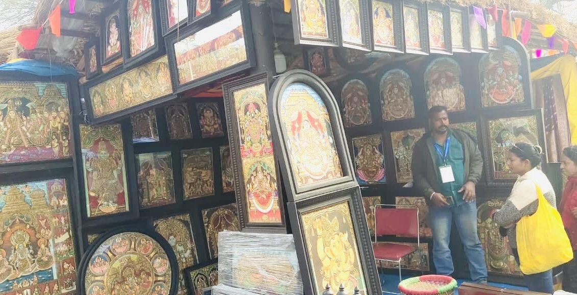 The splendor of South Indian painting was on display at the Surajkund Fair; a Tanjore painting worth Rs 12 lakh became the centre of attraction.