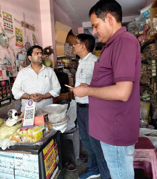 Strict action by the joint team of Municipal Corporation and Pollution Control, fine of Rs 13,500 imposed