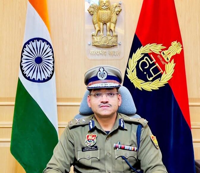 Police on alert for Holi, strict vigil on rioters