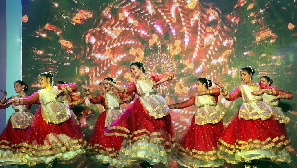 On the second day of Ram Navami Yagna Mahotsav, the message of the glory of the feeling of love was given.