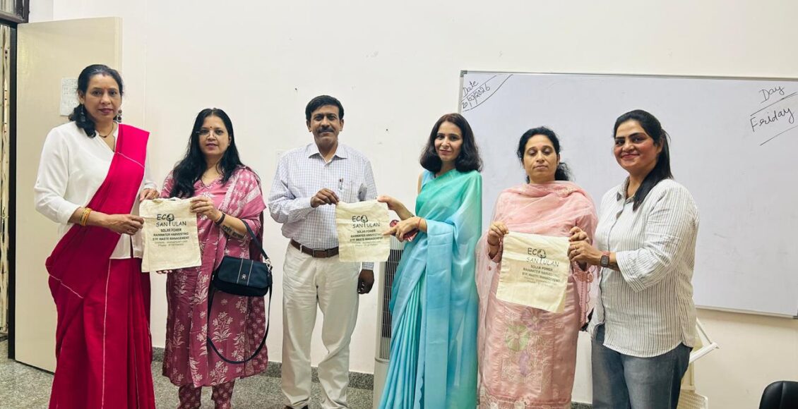 Service work done by Shri Mahakal Seva Samiti at Bal Vikas Parishad Jagannath Ashram