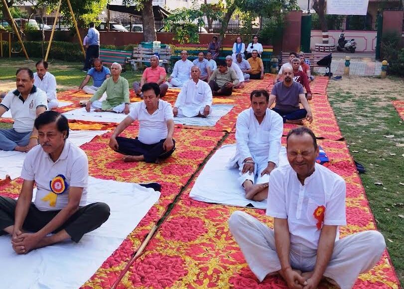 Indian Yoga Institute celebrated its foundation day by doing yoga