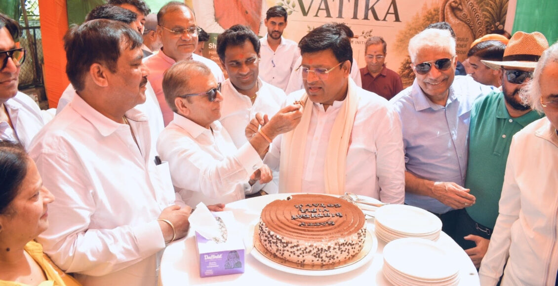 Inauguration of 'Krishna Vatika' Ecovan in Sector-15, message of environmental protection given