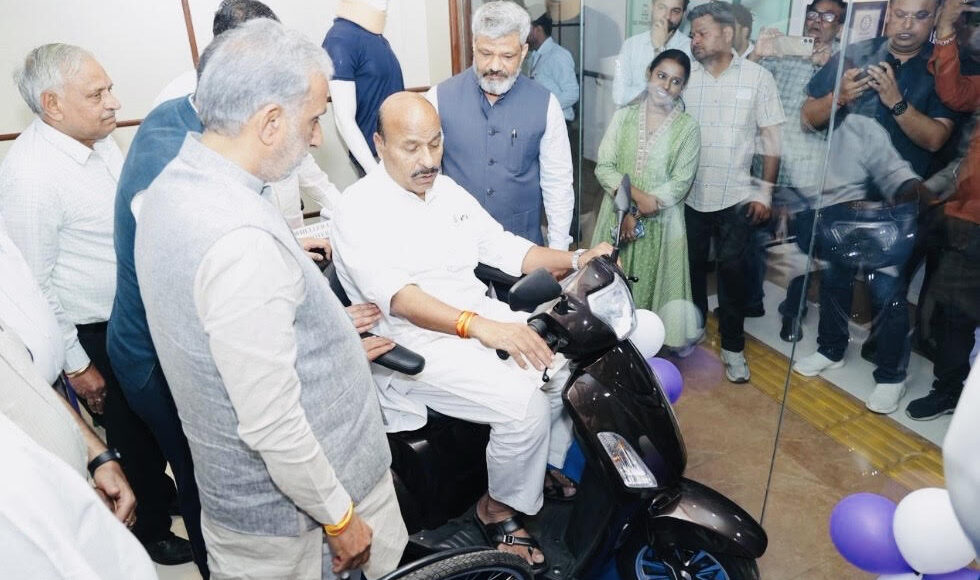 Consumers are getting full gas supply as per demand: DC Ayush Sinha