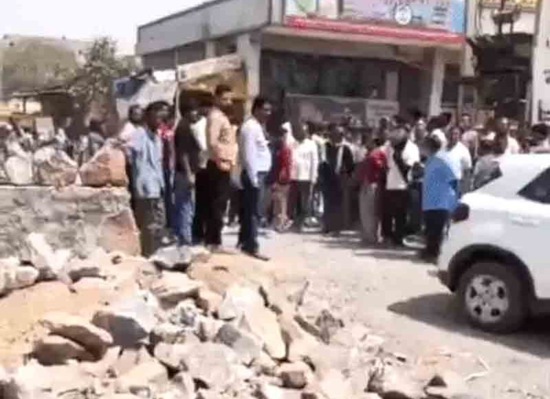 Opposition to the construction of a Diwan on the banks of the Agra Canal in Faridabad