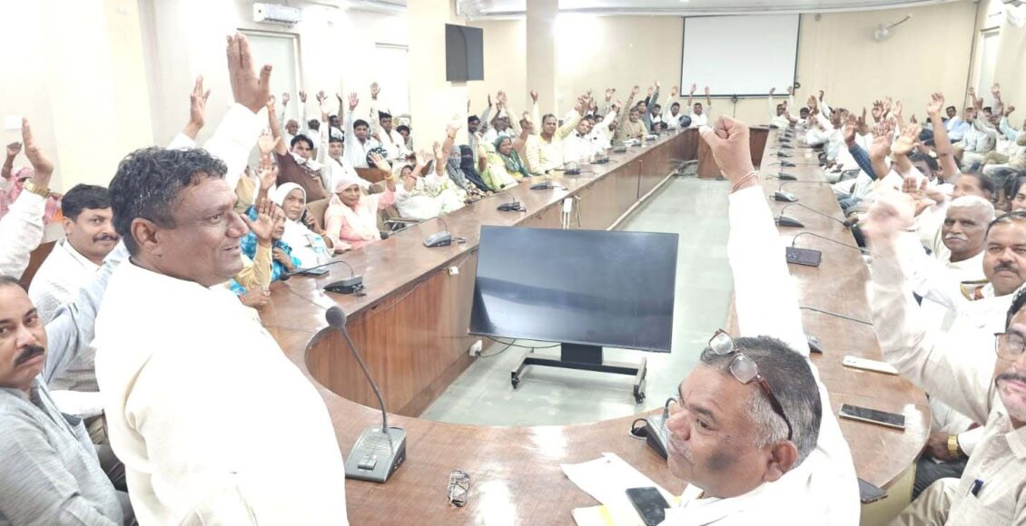Historic display of employee unity at district-level rally: Balveer Balguher