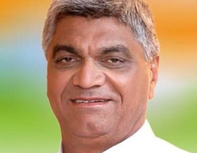 MLA Raghubir Teotia lashed out over the dilapidated roads and waterlogging in the Prithla area.