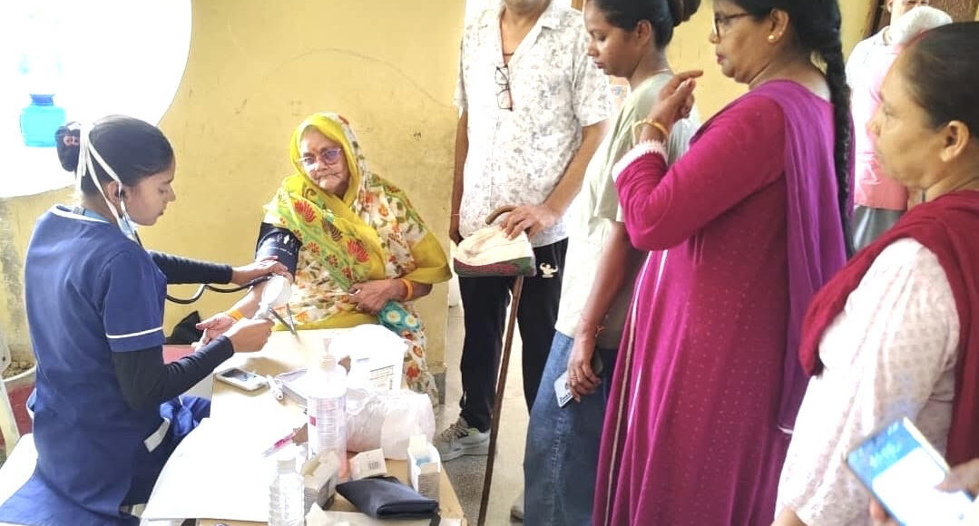Successful organization of a free health check-up camp in collaboration with RWA Sector 29.