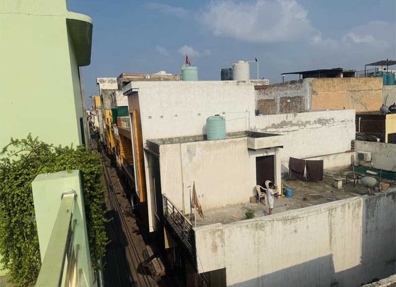 Demand raised to regularize Adarsh ​​Nagar Colony—established 40 years ago; memorandum submitted to the Municipal Commissioner under the leadership of the Chief Minister's media coordinator.