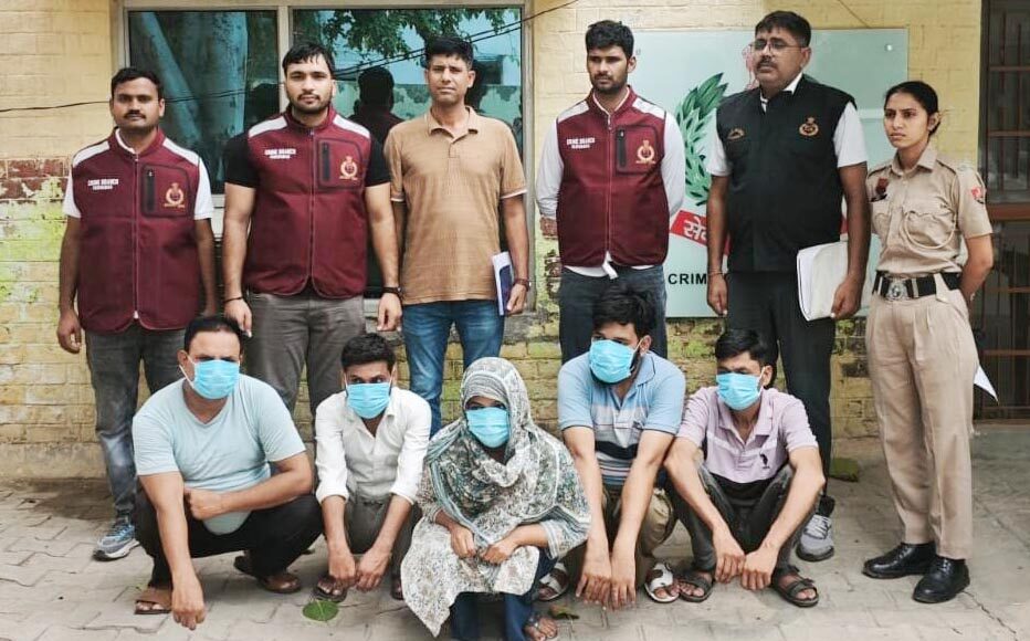 Gang defrauding people under the pretext of marriage busted; five arrested, including a husband and wife.