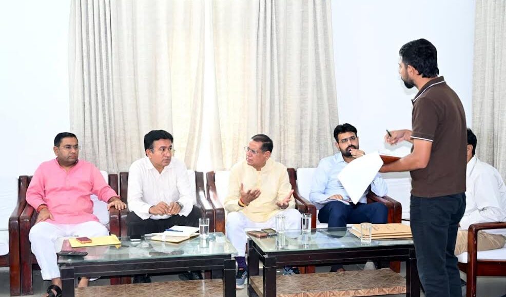Minister Rajesh Nagar reviewed the development works in the Tigaon Assembly constituency.