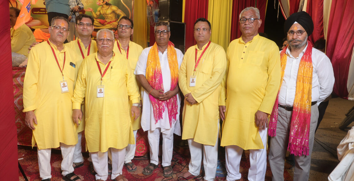 The birth anniversary of the great poet Goswami Tulsidas Ji was celebrated in Sainik Colony with reverence, devotion, and a spirit of national consciousness.