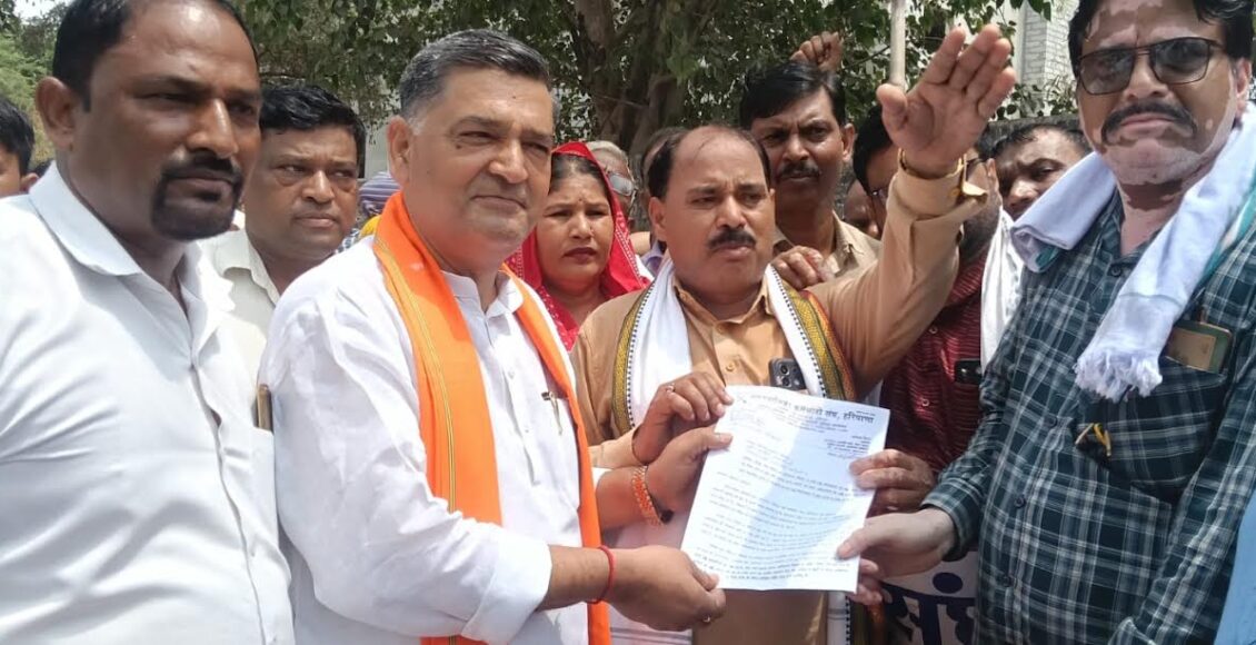 Corporation employees submitted a memorandum to the MLA and gave an assurance that the strike would be called off.