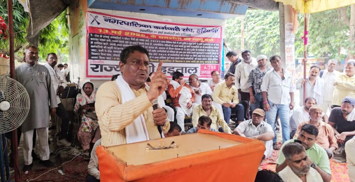 Government's claim of fulfilling demands is false and misleading: Naresh Shastri