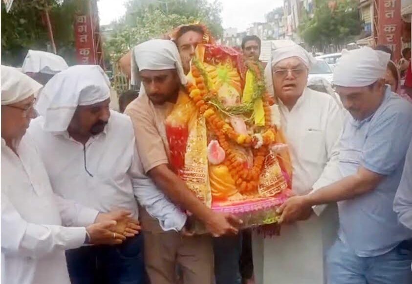 Idol of Lord Ganesha immersed with great fanfare at Shri Maharani Vaishno Devi Temple; devotees bid an emotional farewell.