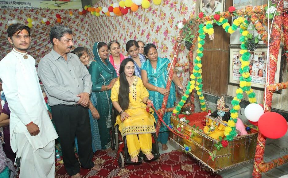 Chhathi festival celebrated with great enthusiasm by Shri Mahavir Mandir Seva Samiti Trust (Regd.)