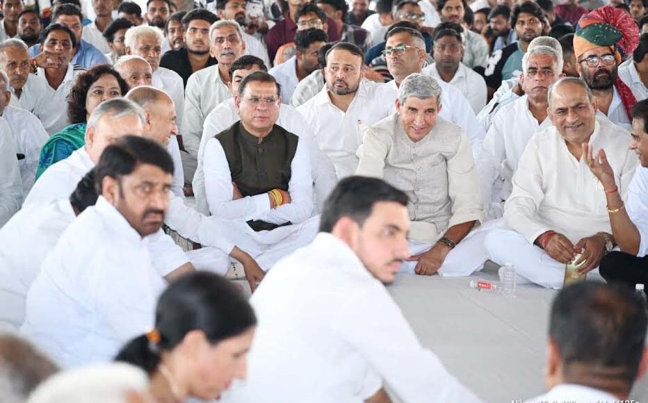 The people of the 84 Pal community have collectively resolved to curb extravagant spending on weddings.