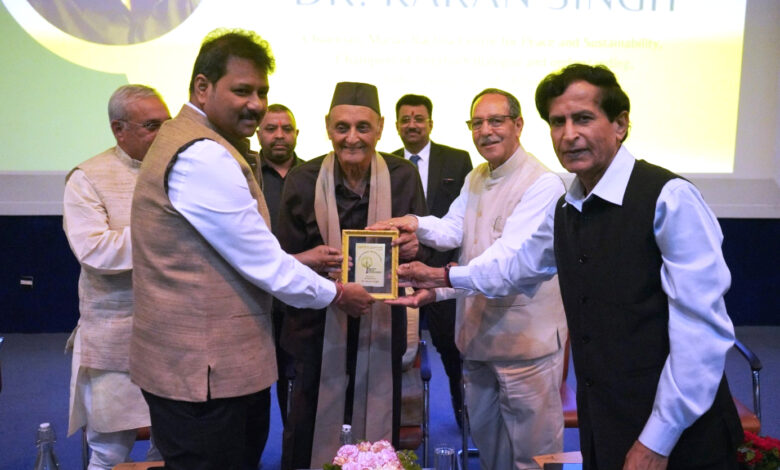 पद्म विभूषण डॉ. करण सिंह ने मानव रचना सेंटर फॉर पीस एंड सस्टेनेबिलिटी के एडवाइजरी बोर्ड की चौथी बैठक की अध्यक्षता की