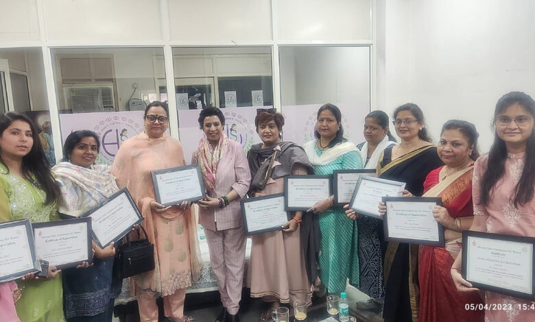महिला आयोग की चेयरपर्सन ने पत्रकारों संग चाय पर चर्चा कार्यक्रम का किया आयोजन