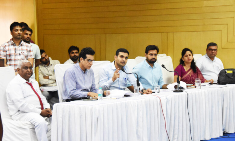 डीसी विक्रम सिंह ने जिला में आगामी रविवार को आयोजित होने वाली यूपीएससी की परीक्षाओं के सफल संचालन के लिए रिहर्सल में दी हिदायतें