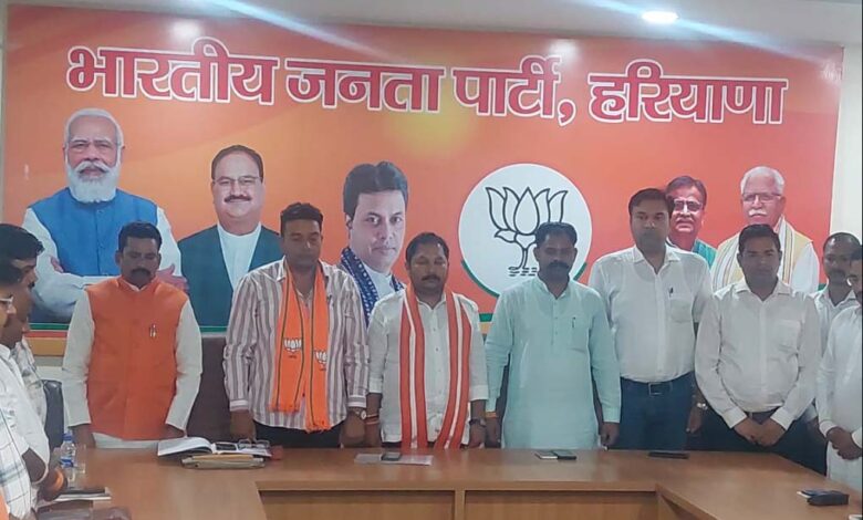 Thakur Shailender Singh was made a member of the Haryana State Executive by the Bharatiya Janata Party and in-charge of Panipat district.